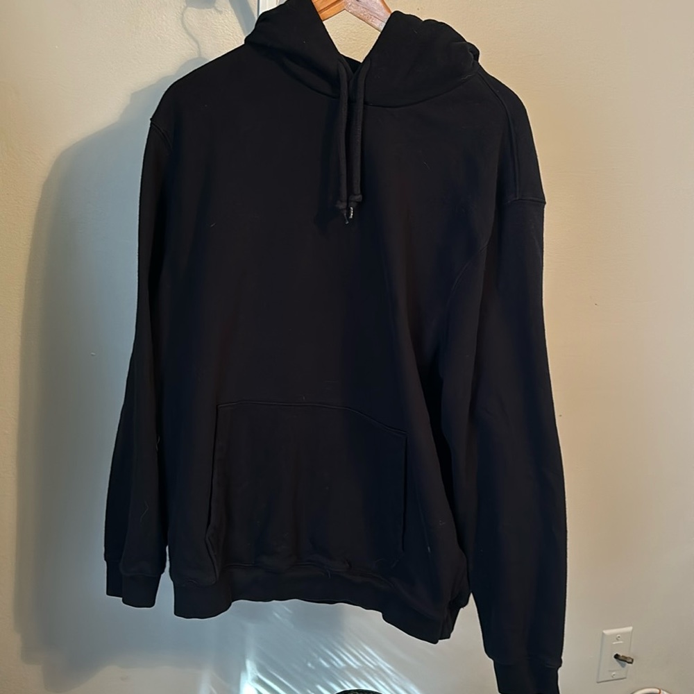 GAP Men's Black Hoodie - Picture 2 of 4